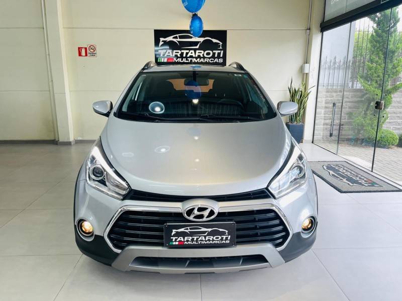 HYUNDAI - HB20X - 2016/2017 - Prata - R$ 67.990,00