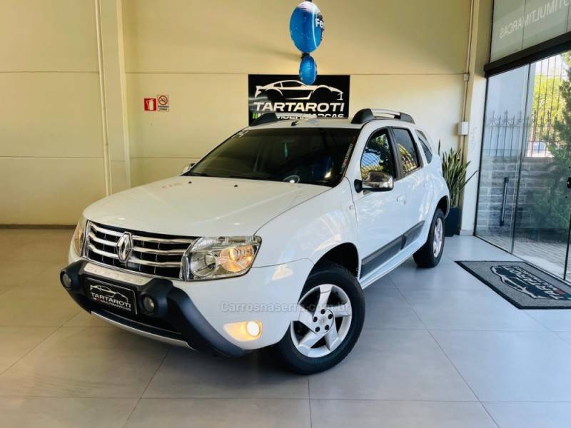 RENAULT - DUSTER - 2013/2014 - Branca - R$ 56.990,00