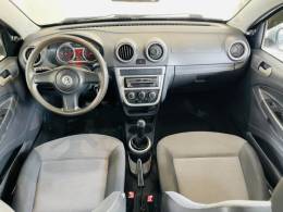 VOLKSWAGEN - VOYAGE - 2011/2012 - Prata - R$ 31.990,00