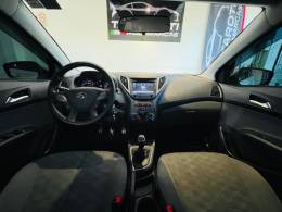 HYUNDAI - HB20S - 2018/2019 - Branca - R$ 65.990,00