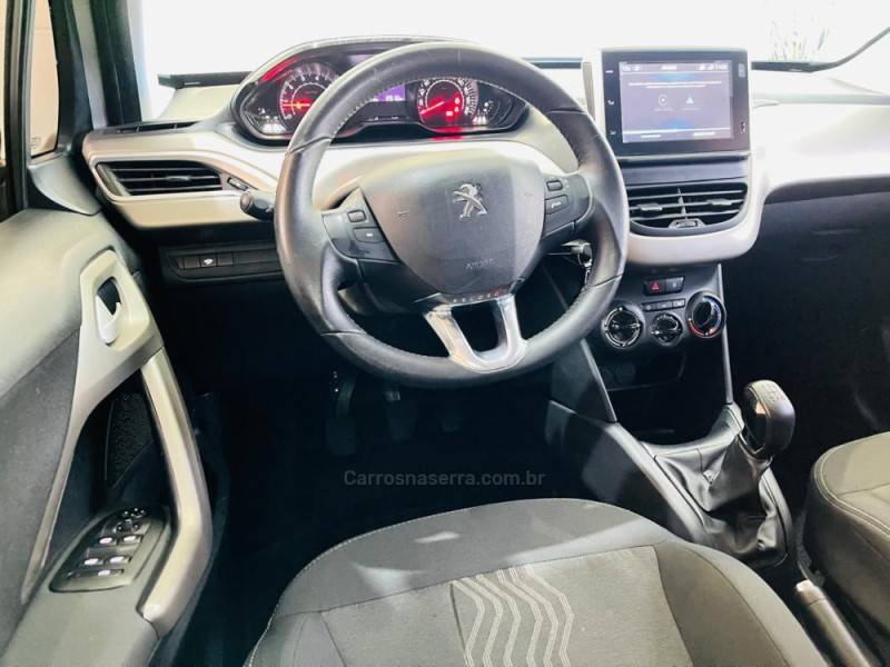 PEUGEOT - 2008 - 2018/2018 - Prata - R$ 57.990,00
