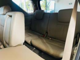 TOYOTA - HILUX SW4 - 2011/2012 - Preta - R$ 135.990,00