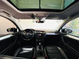 VOLKSWAGEN - TIGUAN - 2019/2019 - Preta - R$ 115.990,00