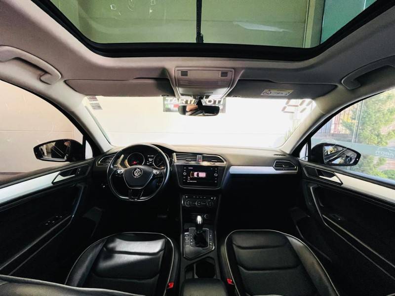 VOLKSWAGEN - TIGUAN - 2019/2019 - Preta - R$ 115.990,00