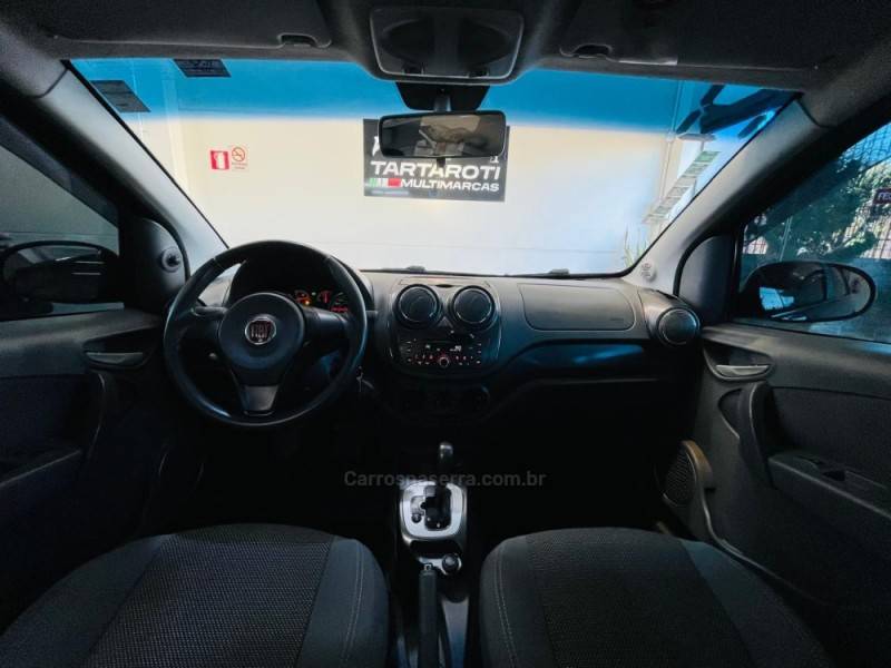 FIAT - PALIO - 2012/2013 - Preta - R$ 38.990,00