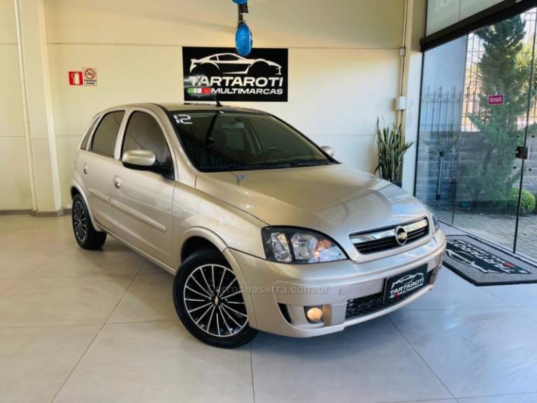 CHEVROLET - CORSA - 2012/2012 - Bege - R$ 36.990,00