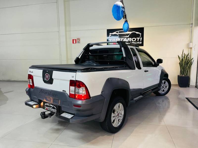 FIAT - STRADA - 2008/2009 - Branca - R$ 43.990,00