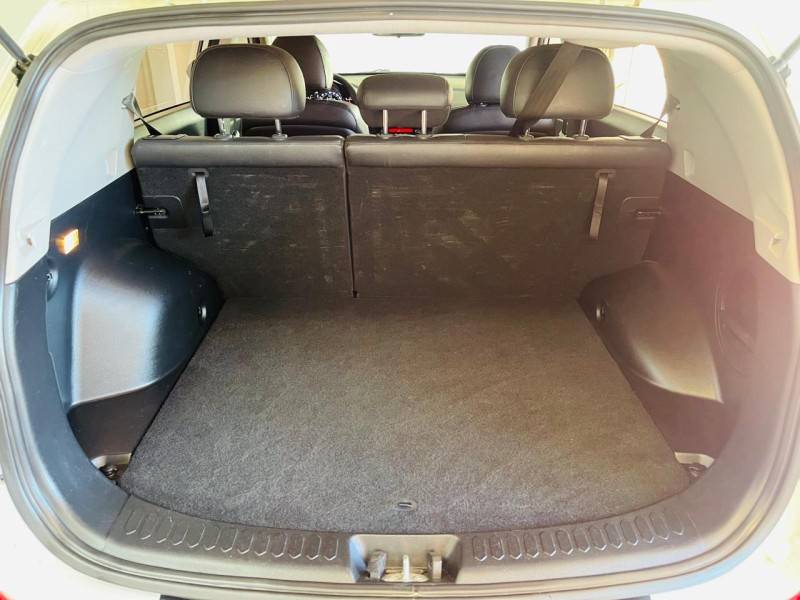 KIA MOTORS - SPORTAGE - 2011/2011 - Branca - R$ 67.990,00