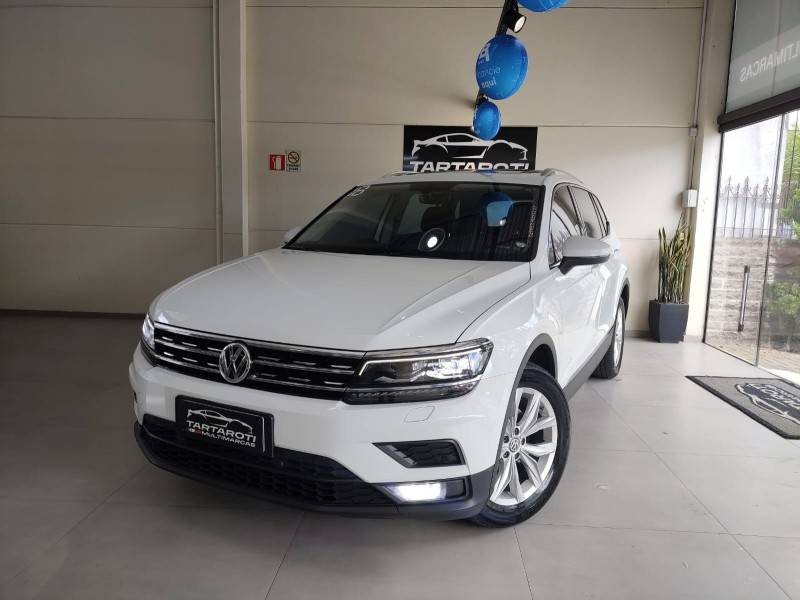 VOLKSWAGEN - TIGUAN - 2018/2018 - Branca - R$ 124.990,00