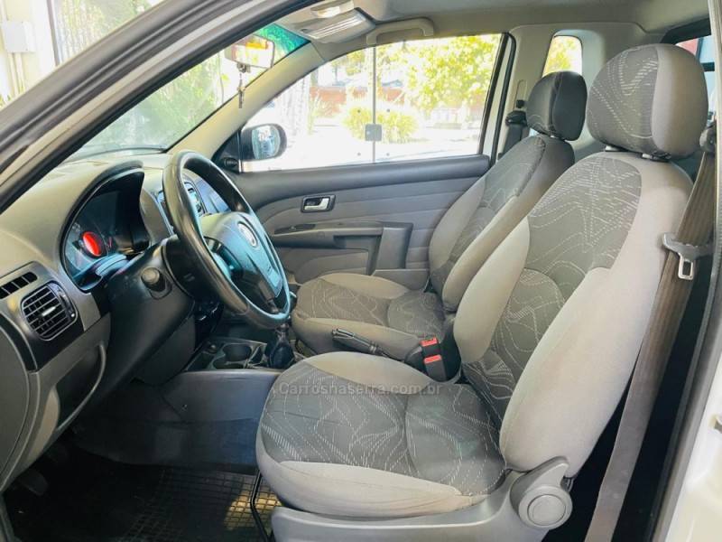 FIAT - STRADA - 2014/2015 - Branca - R$ 53.990,00