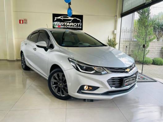 CHEVROLET - CRUZE - 2017/2018 - Prata - R$ 92.990,00