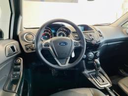 FORD - FIESTA - 2014/2015 - Branca - R$ 47.990,00