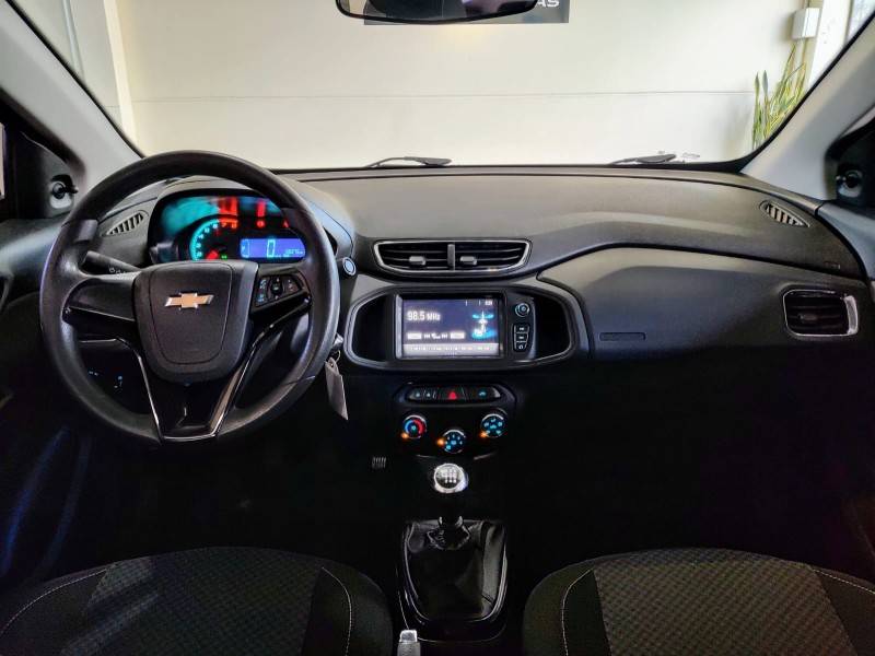 CHEVROLET - PRISMA - 2017/2018 - Preta - R$ 60.990,00