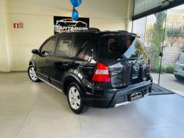 NISSAN - LIVINA - 2012/2013 - Preta - R$ 40.990,00