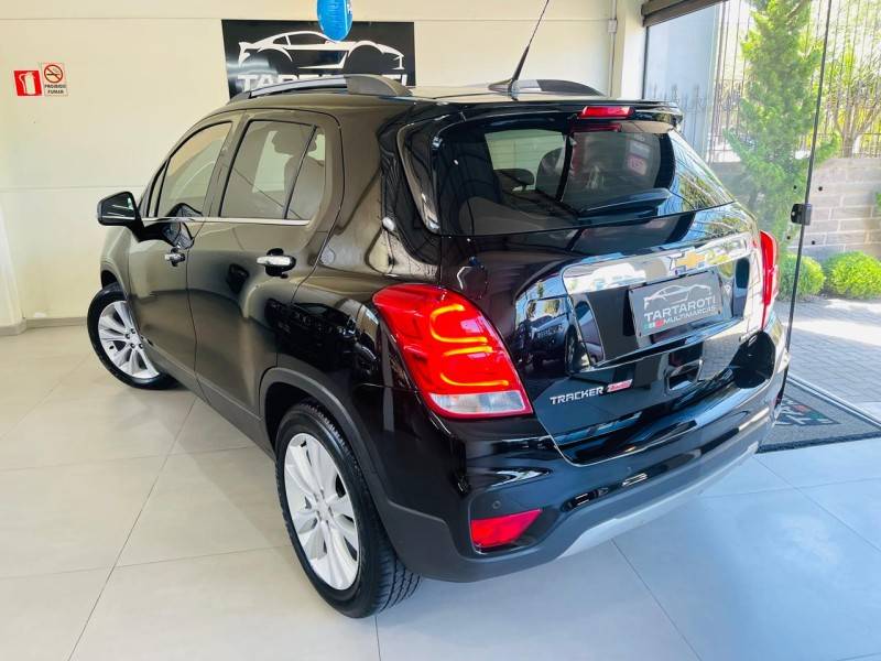 CHEVROLET - TRACKER - 2018/2019 - Preta - R$ 93.990,00