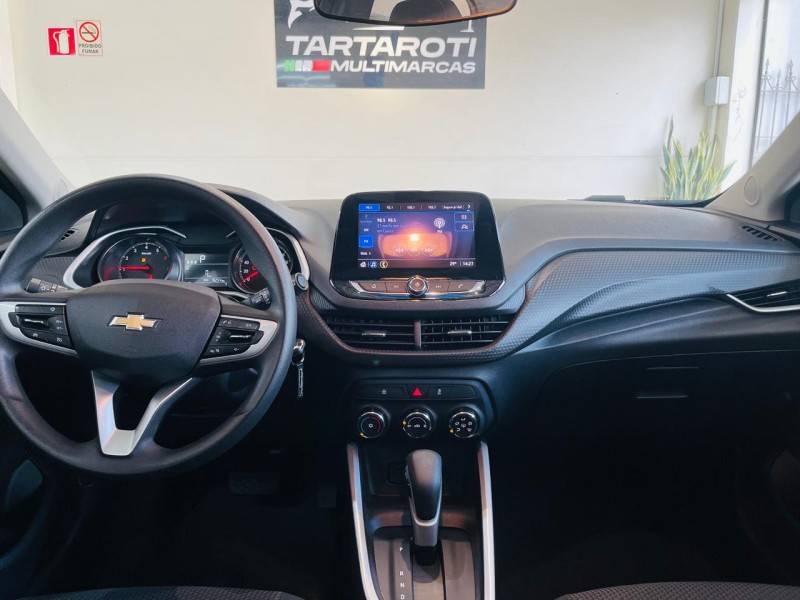 CHEVROLET - ONIX - 2021/2022 - Branca - R$ 77.990,00