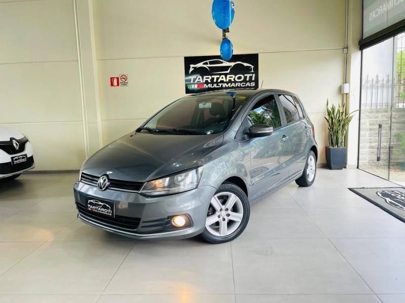 VOLKSWAGEN - FOX - 2015/2016 - Cinza - R$ 52.990,00