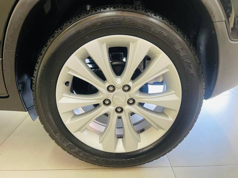 CHEVROLET - TRACKER - 2018/2019 - Preta - R$ 96.990,00