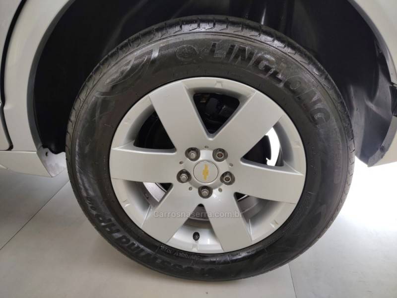 CHEVROLET - CAPTIVA - 2010/2011 - Prata - R$ 45.990,00