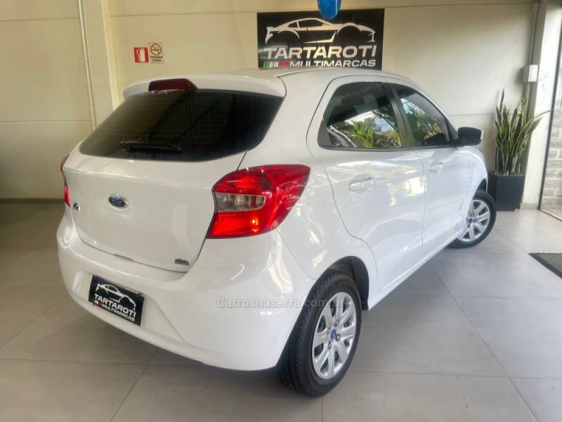 FORD - KA - 2014/2015 - Branca - R$ 38.990,00