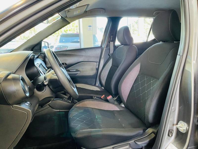 NISSAN - KICKS - 2020/2021 - Cinza - R$ 88.990,00