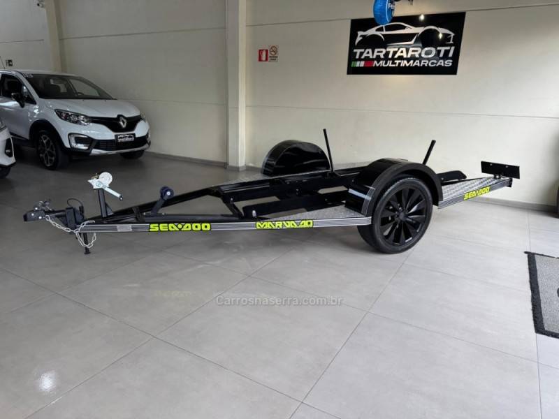 REBOQUES - FEDERAL JET - 2025/2025 - Preta - R$ 16.990,00