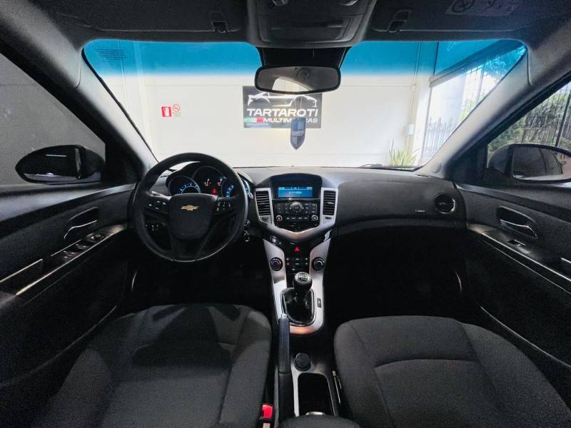 CHEVROLET - CRUZE - 2015/2015 - Prata - R$ 69.990,00