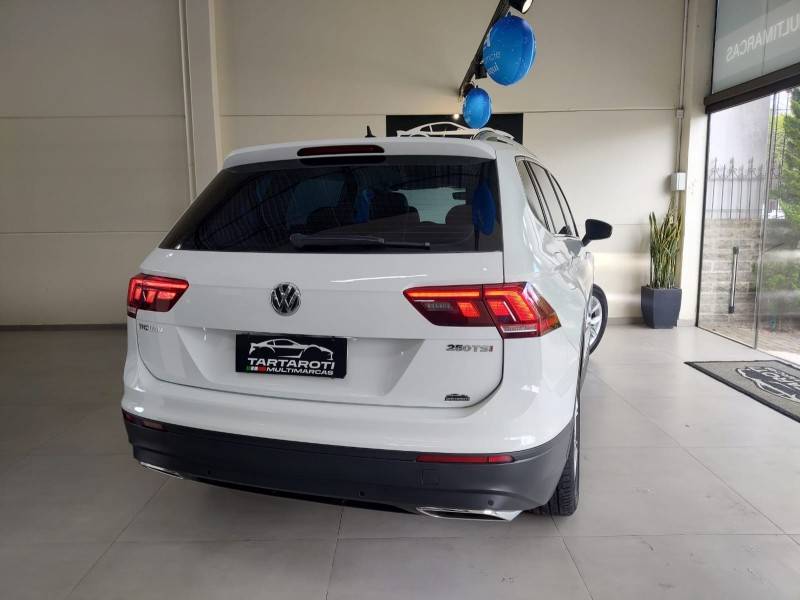 VOLKSWAGEN - TIGUAN - 2018/2018 - Branca - R$ 119.990,00