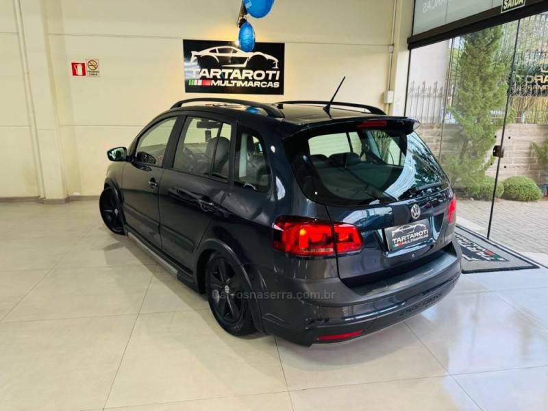 VOLKSWAGEN - SPACE CROSS - 2011/2012 - Azul - R$ 47.990,00