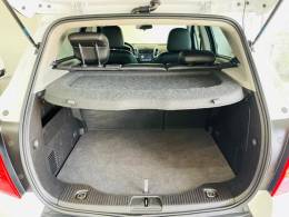 CHEVROLET - TRACKER - 2015/2015 - Branca - R$ 70.990,00