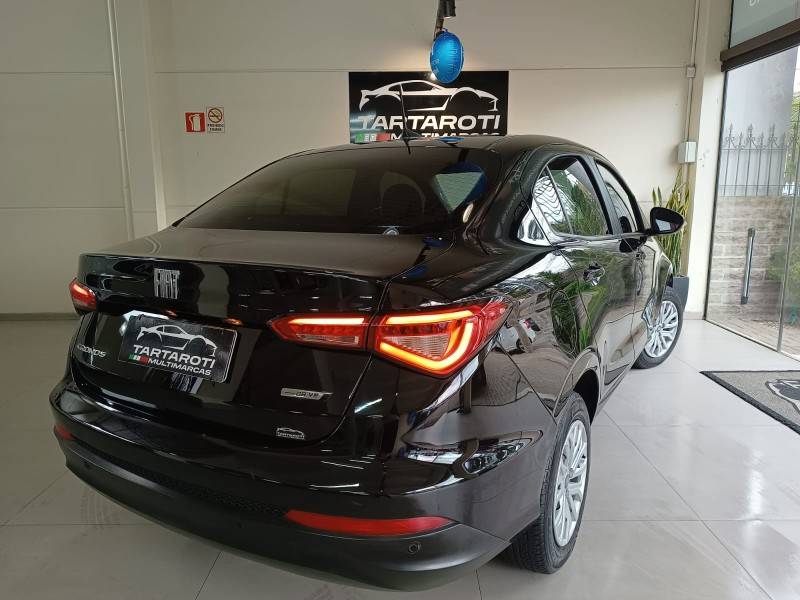FIAT - CRONOS - 2022/2021 - Preta - R$ 71.990,00