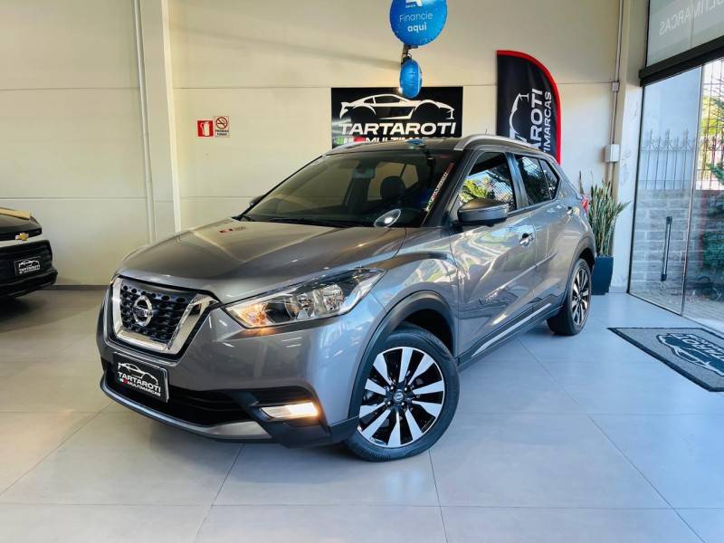 NISSAN - KICKS - 2018/2019 - Cinza - R$ 87.990,00