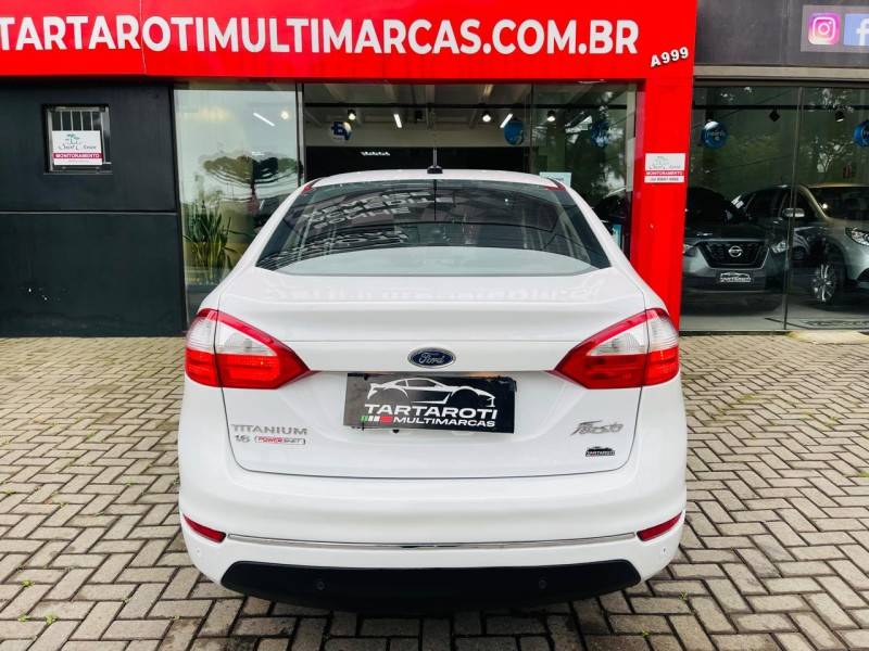 FORD - FIESTA - 2014/2015 - Branca - R$ 49.990,00