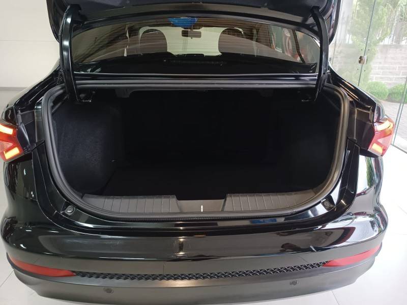 FIAT - CRONOS - 2022/2021 - Preta - R$ 71.990,00