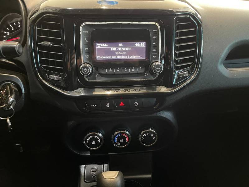 FIAT - TORO - 2017/2018 - Vermelha - R$ 87.990,00