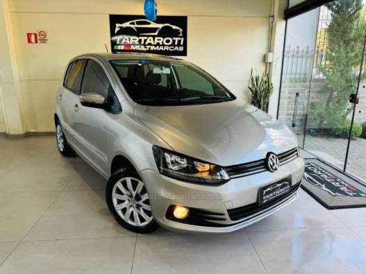 VOLKSWAGEN - FOX - 2014/2015 - Prata - R$ 47.990,00