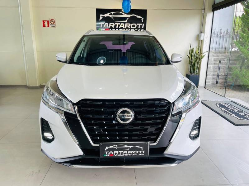 NISSAN - KICKS - 2022/2022 - Branca - R$ 104.990,00