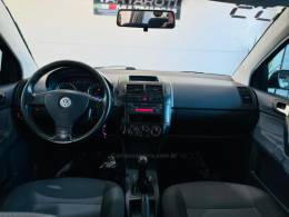 VOLKSWAGEN - POLO - 2008/2009 - Preta - R$ 34.990,00