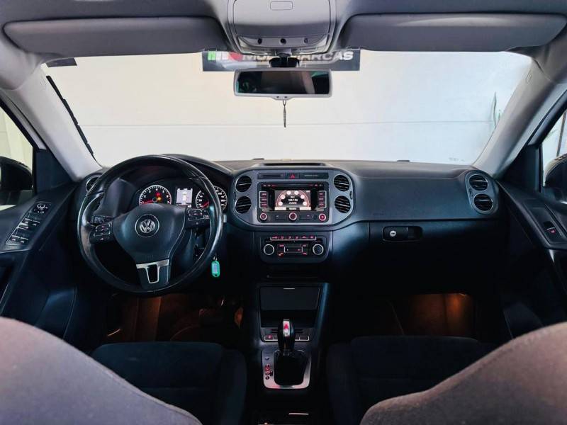 VOLKSWAGEN - TIGUAN - 2013/2014 - Branca - R$ 69.990,00
