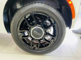 FIAT - 500 - 2013/2014 - Branca - R$ 49.990,00