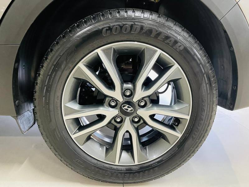 HYUNDAI - CRETA - 2019/2019 - Prata - R$ 98.990,00