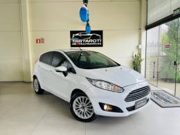 FORD - FIESTA - 2014/2015 - Branca - R$ 47.990,00