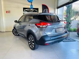 NISSAN - KICKS - 2018/2019 - Cinza - R$ 87.990,00