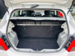 CHEVROLET - ONIX - 2018/2019 - Prata - R$ 54.990,00