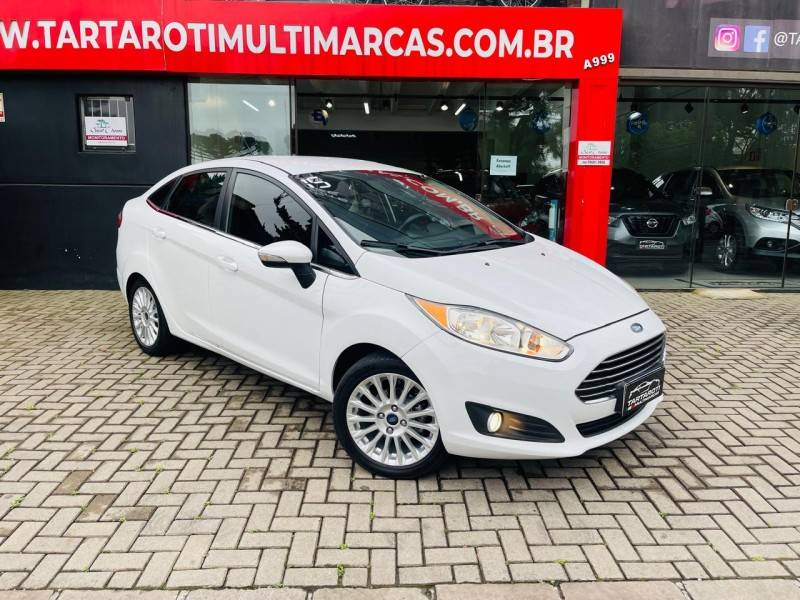 FORD - FIESTA - 2014/2015 - Branca - R$ 49.990,00