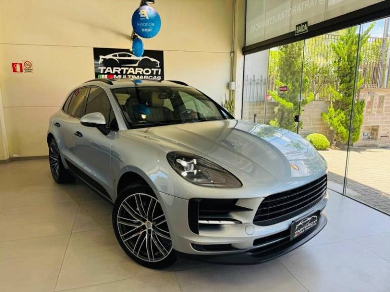 PORSCHE - MACAN T - 2020/2021 - Prata - R$ 376.990,00