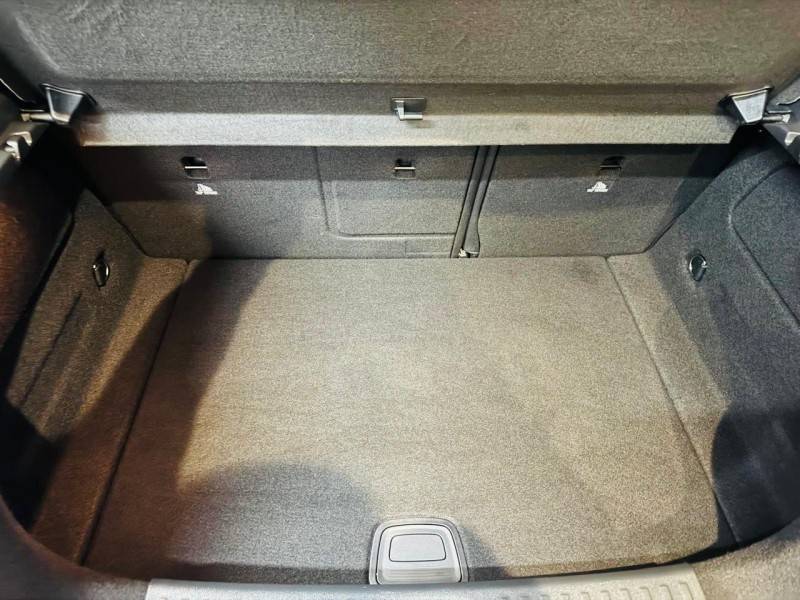 MERCEDES-BENZ - A 200 - 2015/2015 - Branca - R$ 93.990,00