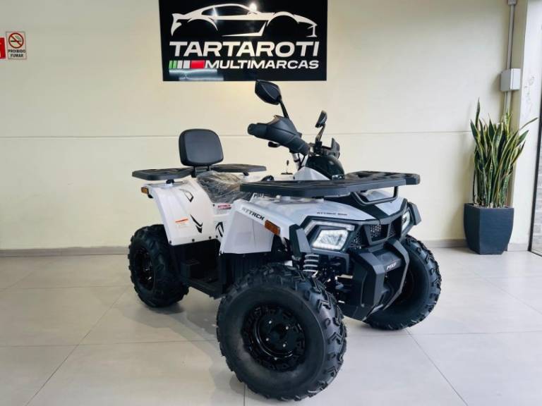 MXF - ATTACK 200 - 2025/2025 - Branca - R$ 27.990,00