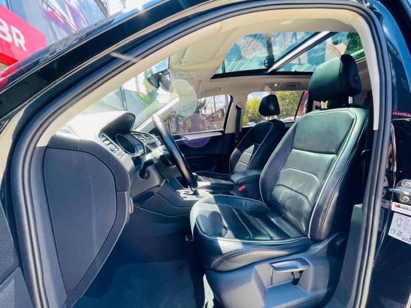 VOLKSWAGEN - TIGUAN - 2019/2019 - Preta - R$ 114.990,00