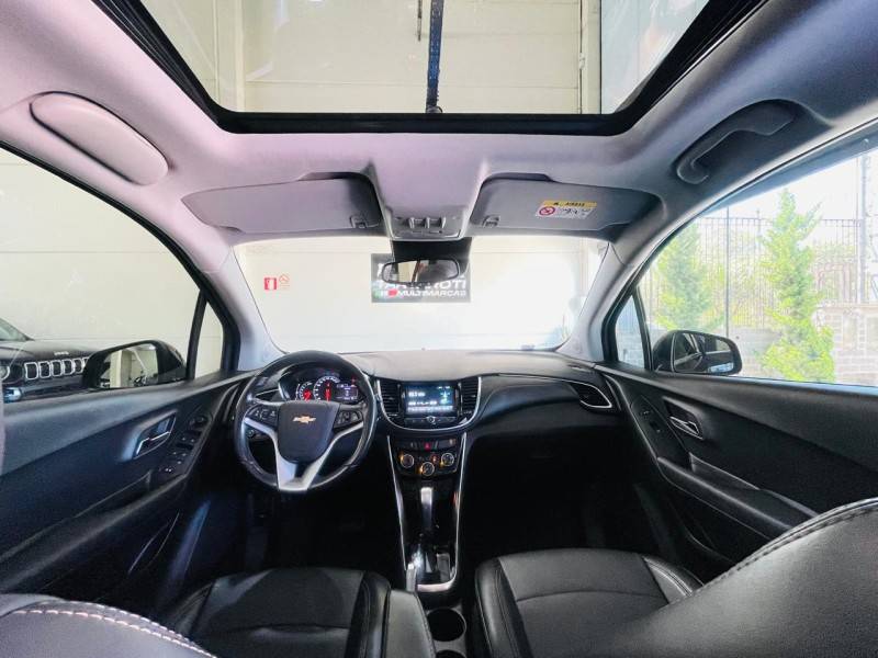 CHEVROLET - TRACKER - 2018/2019 - Preta - R$ 96.990,00